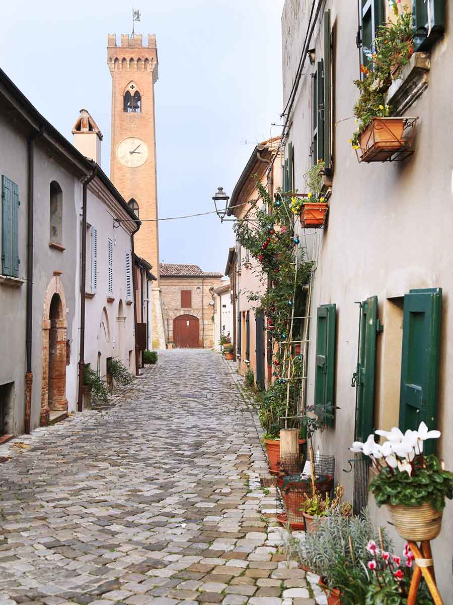 Santarcangelo_torre_orologio